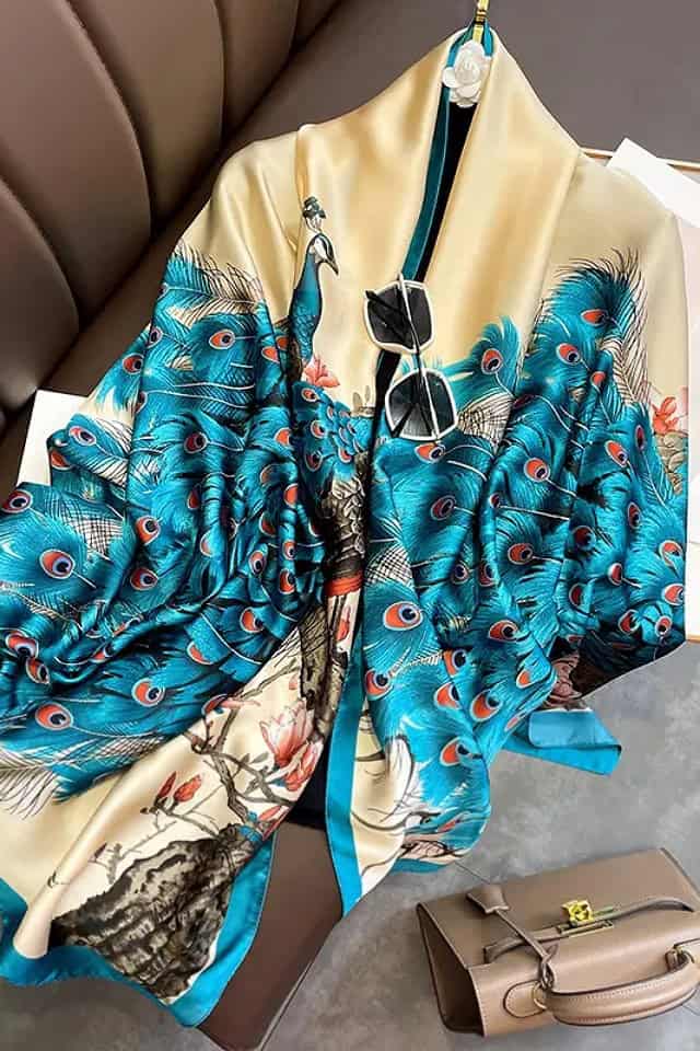 Esarfa matase femei cu Paun, eleganta, Efyra