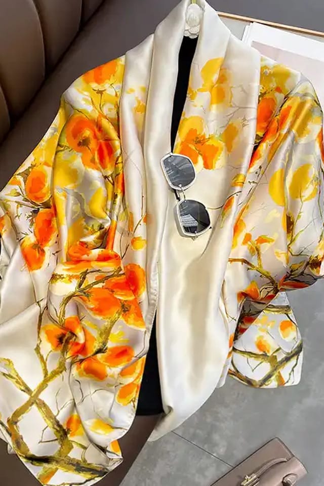 Esarfa eleganta de matase pentru femei, Efyra