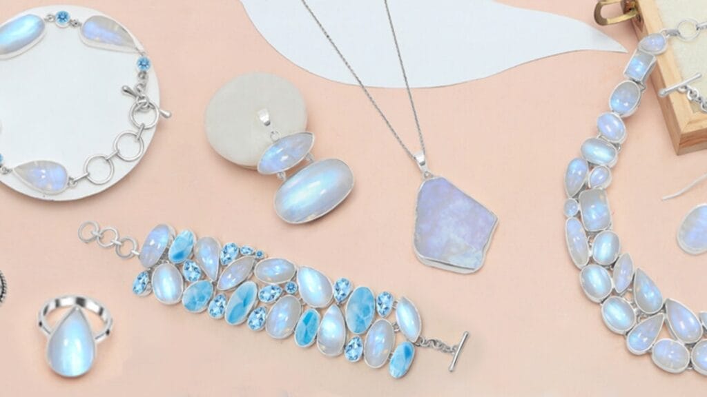 Piatra Lunii Proprietati, Beneficii, Semnificatii si Ingrijire, Efyra